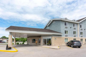 Super 8 by Wyndham Winnipeg West